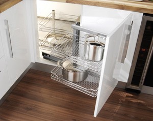 Corner Pullout