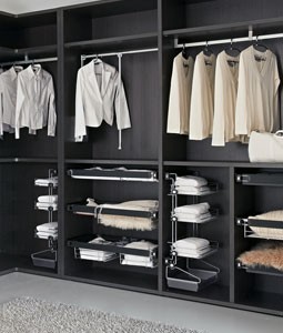 WALK IN WARDROBE